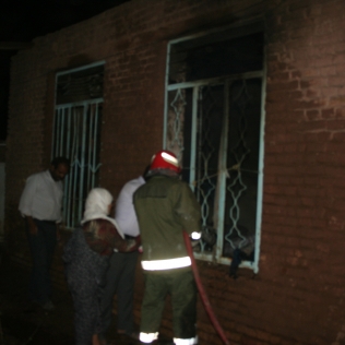 آتش نشانی نیشابور - نشت گاز اجاق گاز باعث آتش سوزی منزل مسکونی شد