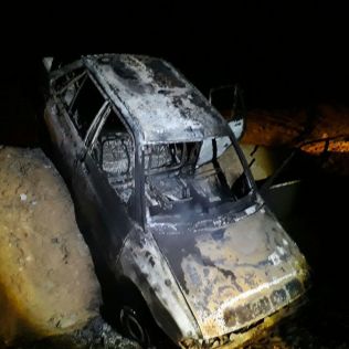 آتش نشانی نیشابور - خودرو پراید به طور کامل در آتش سوخت