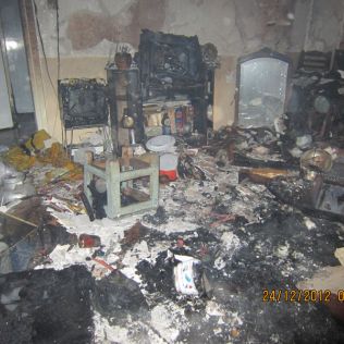 آتش نشانی نیشابور - استفاده از هیتر برقی باعث آتش سوزی شد