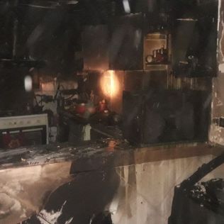 آتش نشانی نیشابور - نشت گاز موجب انفجار و آتش سوزی شد