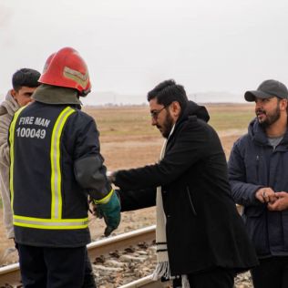 آتش نشانی نیشابور - پس از هیجده سال برای اولین بار  مستند «شاهد۱۴» رشادت  آتش نشانان حادثه انفجار قطار نیشابور را روایت 