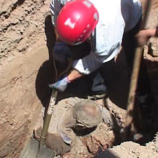 آتش نشانی نیشابور - مرگ کارگر در اثر حفر غیر اصولی کانال