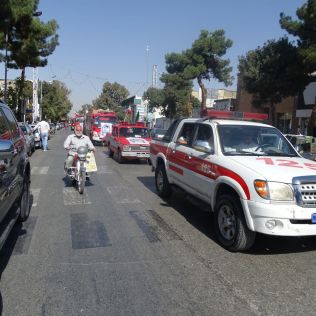 آتش نشانی نیشابور - رژه خودرو ها و تجهیزات آتش نشانی به مناسبت 7 مهرماه روز ایمنی و آتش نشانی