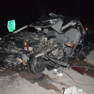 آتش نشانی نیشابور - تصادف پراید با نیسان منجر به مرگ راننده پراید شد