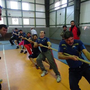 آتش نشانی نیشابور - تیم سازمان آتش نشانی نیشابور قهرمان مسابقات طناب کشی دهه فجر شد