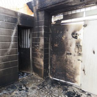 آتش نشانی نیشابور - بی احتیاطی یک شهروند موجب آتش سوزی شد